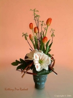 Jarní kytice s tulipánů, hvězdníku a svídy.
